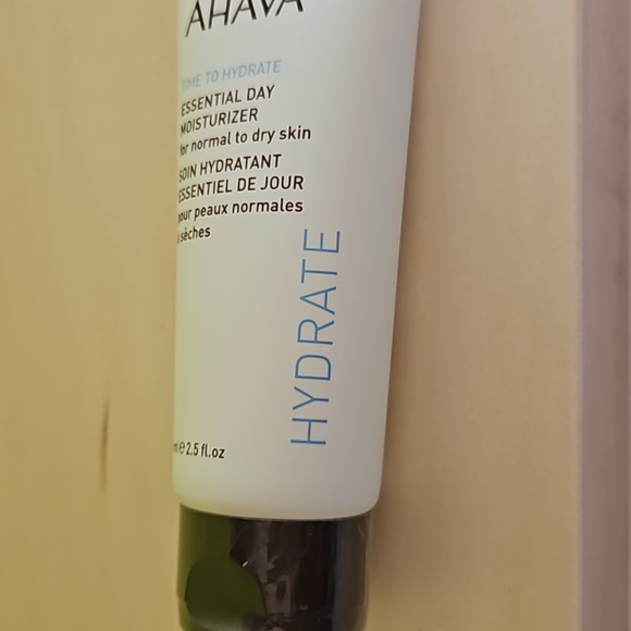 NWT Ahava Essential Day Moisturizer 75ml 2.5floz full size - Picture 3 of 8